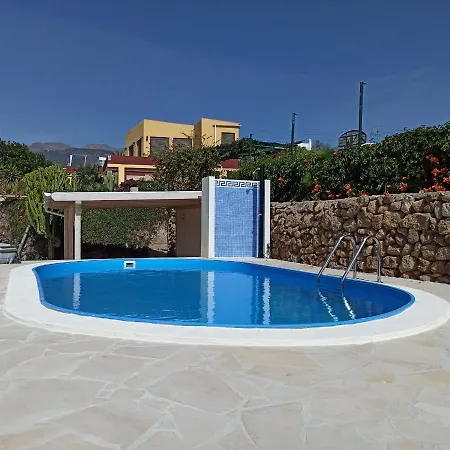 Apartamento Finca Aurora - Lovely 2-bed Finca With Pool